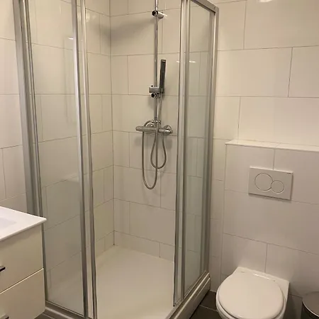 Cozy And Centrally Located - 6 Persons